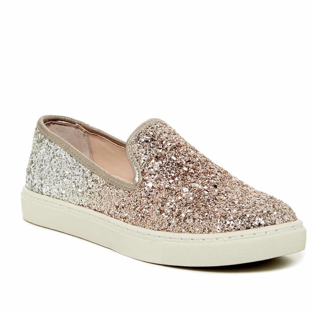 Betsey Johnson Glitter slip on sneaker! Size 9